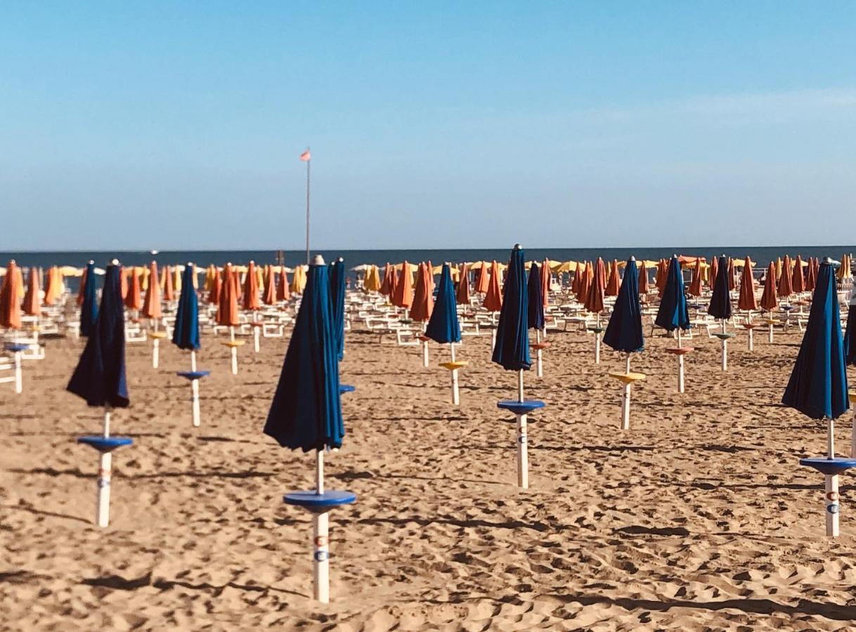 Nuovo Fronte Spiaggia, Terrazza Sul Mare E Piscina Линьяно-Саббьядоро Экстерьер фото